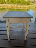 Laaks Brocante,  oude brocante kruk, bijzettafel, Ophalen, Gebruikt, Hout