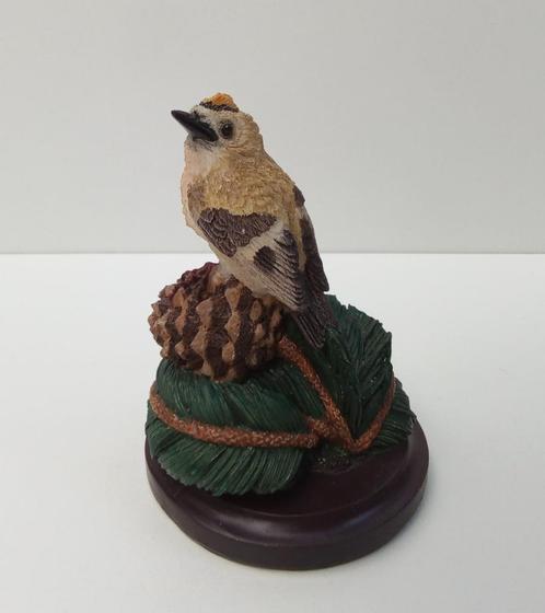Het Goudhaantje - Vogel Beeldje - Eaglemoss, Verzamelen, Dierenverzamelingen, Zo goed als nieuw, Beeldje of Figuurtje, Vogel, Ophalen of Verzenden