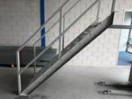 Stalen trap magazijntrap zeer netjes!, Doe-het-zelf en Verbouw, Ladders en Trappen, Ophalen of Verzenden, Zo goed als nieuw, 2 tot 4 meter