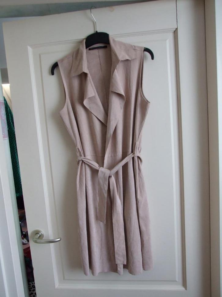 Steps zgan lange gilet met knoopceintuur L/40, Kleding | Dames, Tops, Zo goed als nieuw, Maat 38/40 (M), Overige kleuren, Zonder mouw