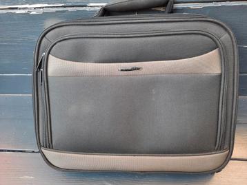Laptoptas - Zo goed als nieuw beschikbaar voor biedingen
