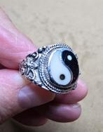 Zilveren ying yang ring, Gebruikt, Ophalen of Verzenden, 17 tot 18, Dame