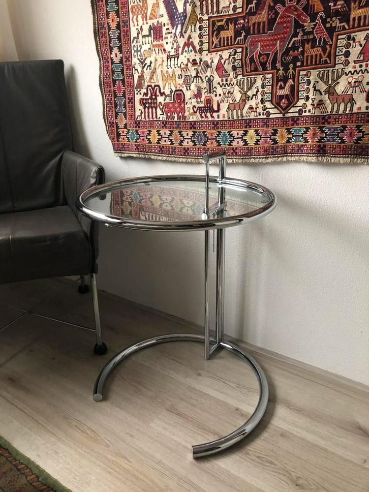 ClassiCon E1027 Eileen Gray origineel, Huis en Inrichting, Tafels | Bijzettafels, Zo goed als nieuw, Rond, 60 cm of meer, Minder dan 55 cm