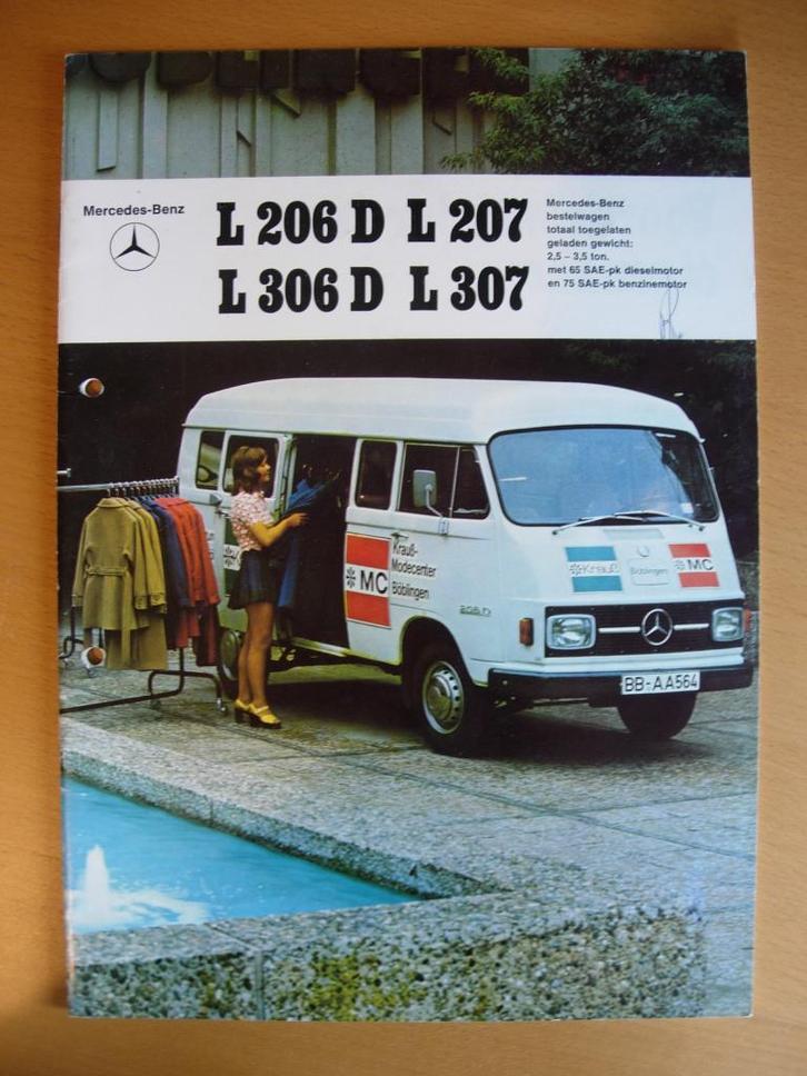 Mercedes 206D 207 306D 307 Brochure 1974 – 207 307 D Hanomag, Boeken, Auto's | Folders en Tijdschriften, Zo goed als nieuw, Mercedes
