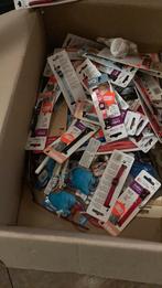 Katten speelgoed en halsbanden, Ophalen of Verzenden, Buitenland