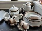 Servies - Vintage Bruin/Wit, Huis en Inrichting, Keuken | Servies, Ophalen, Keramiek, Zo goed als nieuw, Overige stijlen