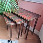 Retro nesting tables / vintage formica mimiset, Huis en Inrichting, Tafels | Bijzettafels, Ophalen, Gebruikt, Rechthoekig, Hout