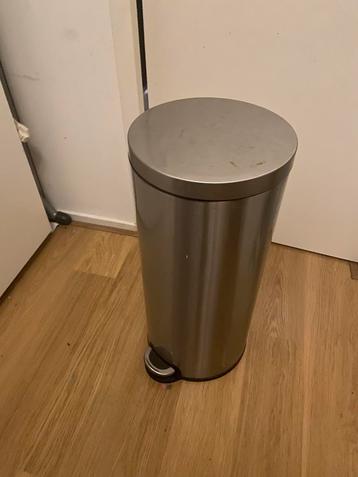 EKO Pedaalemmer Prullenbak Afvalbak - 64 cm hoog beschikbaar voor biedingen
