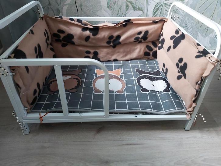Hondenbankje, Dieren en Toebehoren, Hondenhokken, Nieuw, Minder dan 65 cm, Minder dan 75 cm, Ophalen