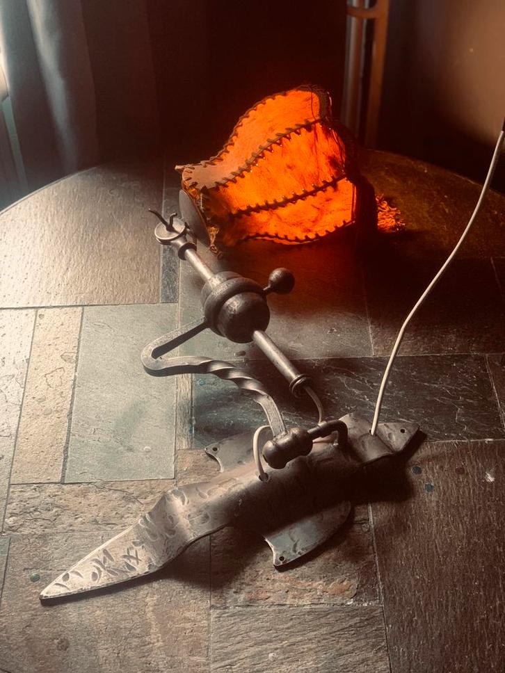 Unieke steampunk lamp – echte blikvanger, Antiek en Kunst, Antiek | Lampen, Ophalen of Verzenden