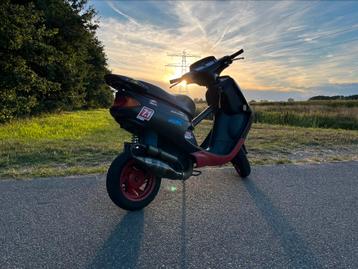 Snelle scooter ZSM Weg!