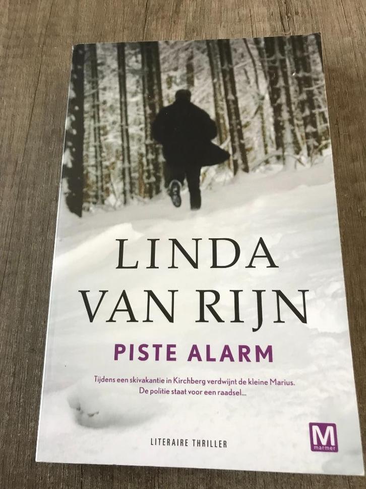Linda van Rijn - Piste alarm, Boeken, Thrillers, Gelezen, Ophalen of Verzenden