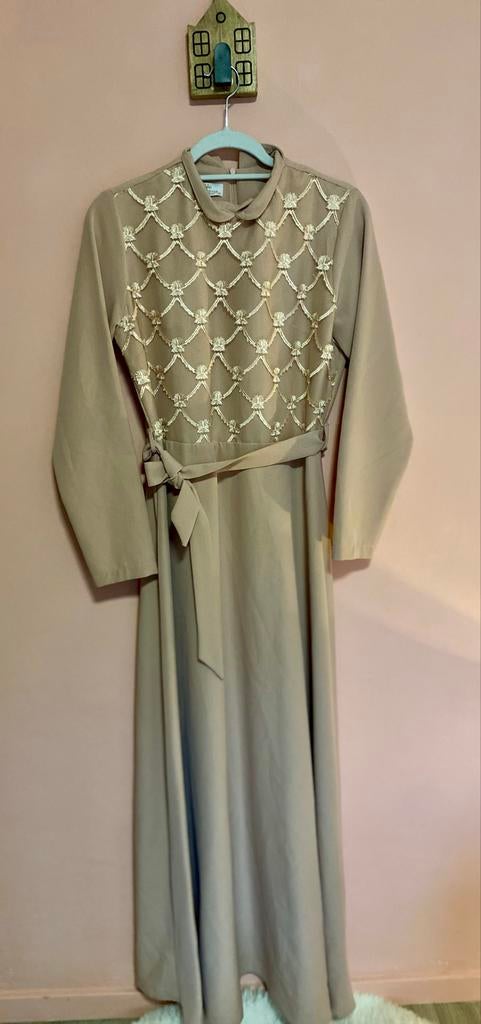 Zachtroze Islamitische feestjurk - Maat M, Kleding | Dames, Gelegenheidskleding, Zo goed als nieuw, Galajurk, Maat 38/40 (M), Roze