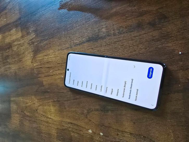 Samsung Galaxy Z Flip 5 in uitstekende staat, Telecommunicatie, Mobiele telefoons | Samsung, Zo goed als nieuw, Galaxy Z Flip