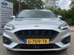 Ford Focus Wagon 1.0 EcoBoost ST Line Business 125pk Adaptie, 65 €/maand, 1283 kg, Origineel Nederlands, Zilver of Grijs