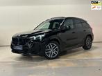 BMW X1 XDrive25e | PANO | M-SPORT | PLUG IN HYBRIDE | CAMERA, Auto's, 136 pk, Euro 6, 16 kWh, Zwart
