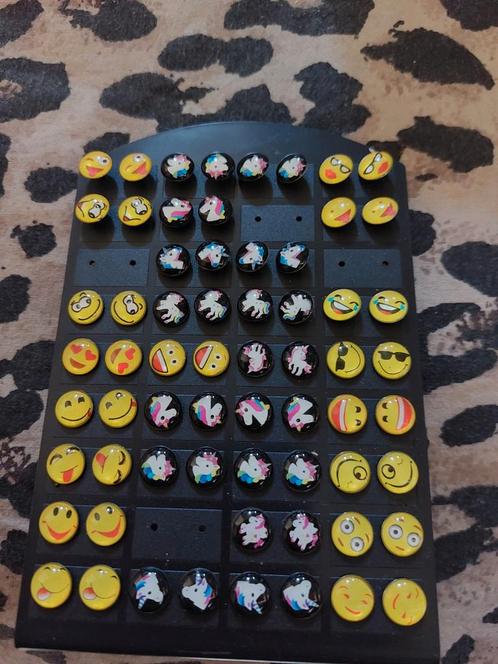 Oorbellen met Emoji en Unicorn Design, Sieraden, Tassen en Uiterlijk, Oorbellen, Nieuw, Knopjes of Stekers, Overige materialen