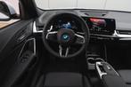 BMW iX2 eDrive20 High Executive M Sport / Panoramadak / Trek, 478 km, X2, Met garantie (alle), 24 min