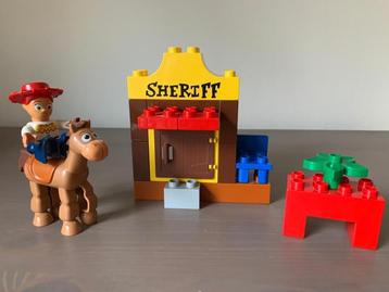 Duplo 5657 - Toy Story | Jesse houdt de wacht beschikbaar voor biedingen