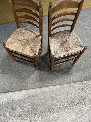Rieten eetkamerstoelen – set van 8, stevig en netjes beschikbaar voor biedingen