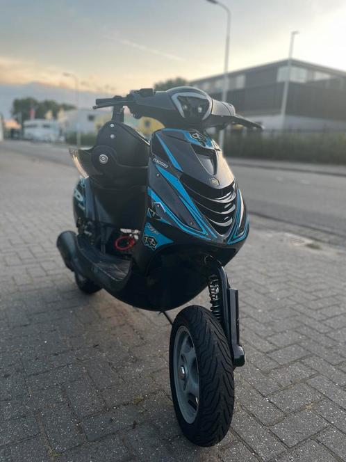 Piaggio zip 180cc lc ( ook teruil), Fietsen en Brommers, Scooters | Piaggio, Zo goed als nieuw, Zip, Ophalen of Verzenden