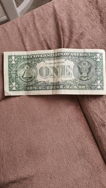 One dollar  beschikbaar voor biedingen