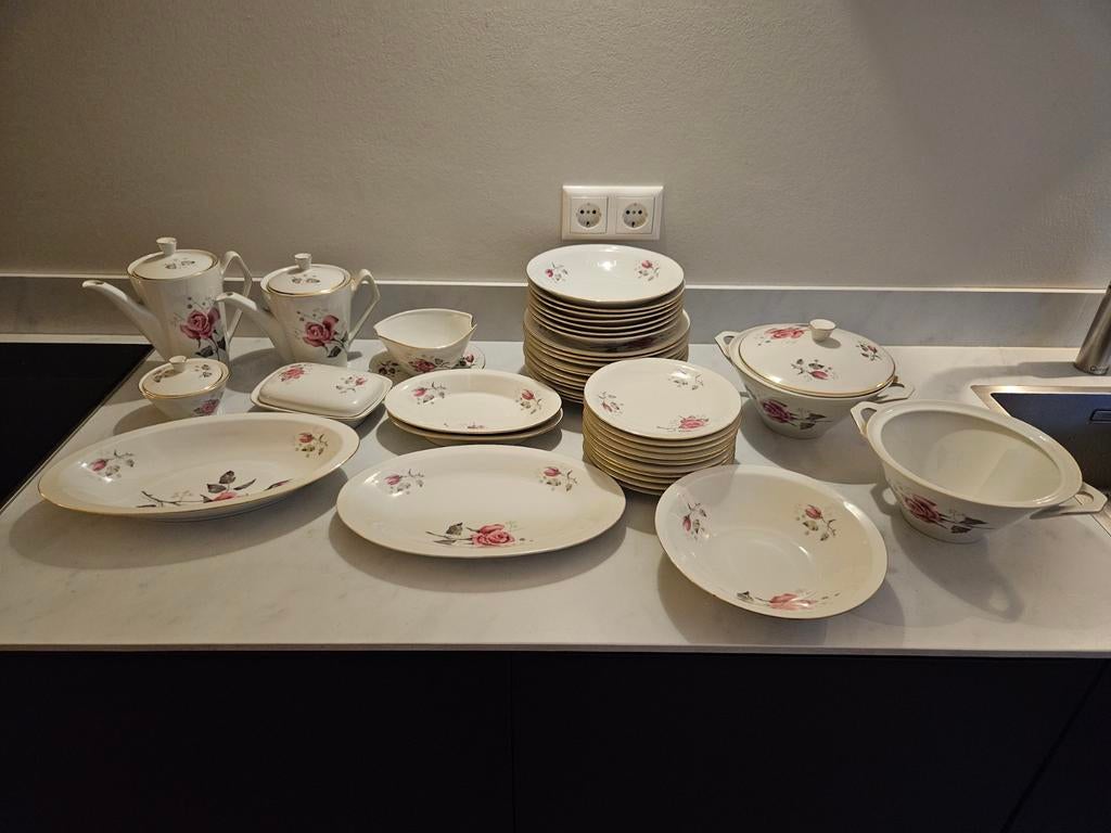 Chodziez 40-delig servies set, Antiek en Kunst, Ophalen