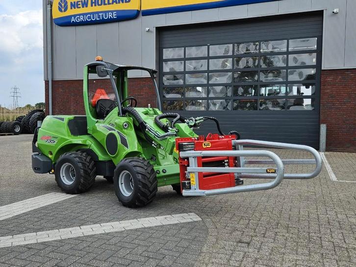 Avant Mini-shovel 735i Rental met Kemp balenklem (bj 2025), Zakelijke goederen, Machines en Bouw | Kranen en Graafmachines, Wiellader of Shovel