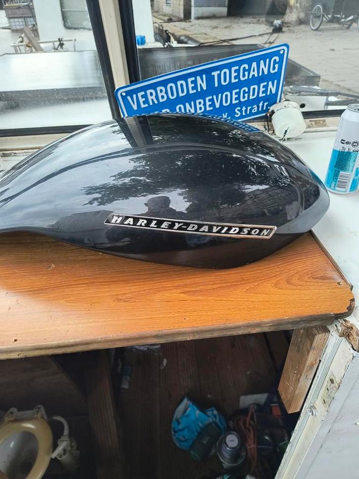 Tank cover HD V-Rod, Motoren, Onderdelen | Harley-Davidson, Gebruikt, Ophalen of Verzenden
