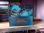 The crimes of grindelwald art of filmbook deluxe met kaart., Ophalen of Verzenden, Zo goed als nieuw, Actiefiguurtje