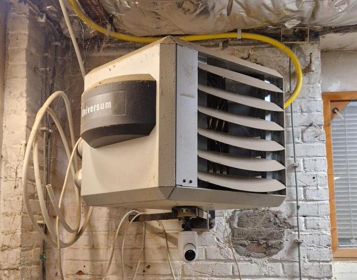 Heater - Luchtverwarmer Universum XR10-60, Doe-het-zelf en Verbouw, Verwarming en Radiatoren, Gebruikt, Kachel, 800 watt of meer