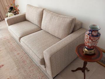 STIJLVOLLE ZITBANK  beschikbaar voor biedingen