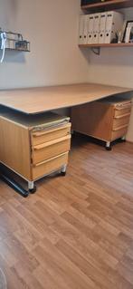 Kantoormeubel Bureau Kinnarps, Huis en Inrichting, Bureaus, Ophalen, In hoogte verstelbaar, Gebruikt, Bureau