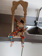 Harlekijn zittend op Venetiaanse boog, Ophalen of Verzenden