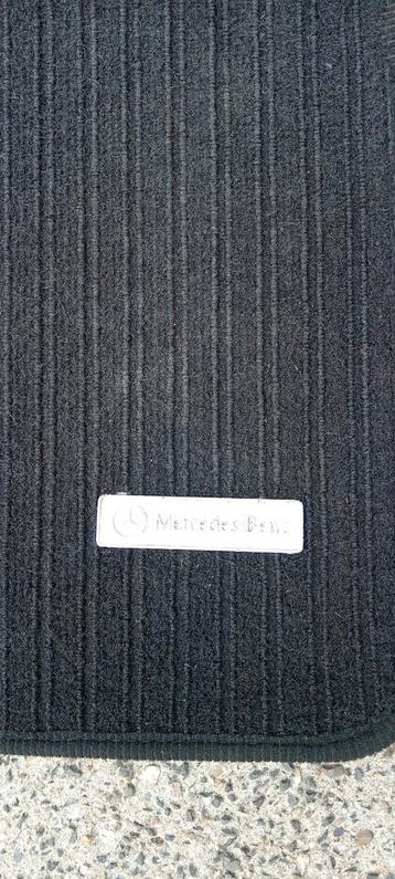 automatten mercedes c180  beschikbaar voor biedingen