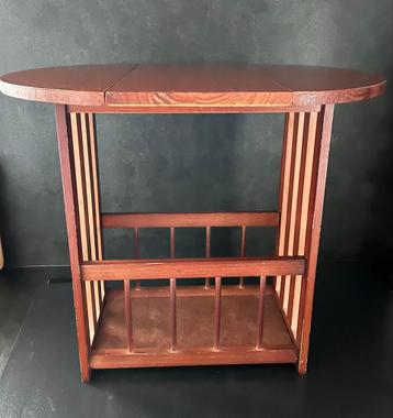 Vintage Houten Bijzettafel met Tijdschriftenrek beschikbaar voor biedingen