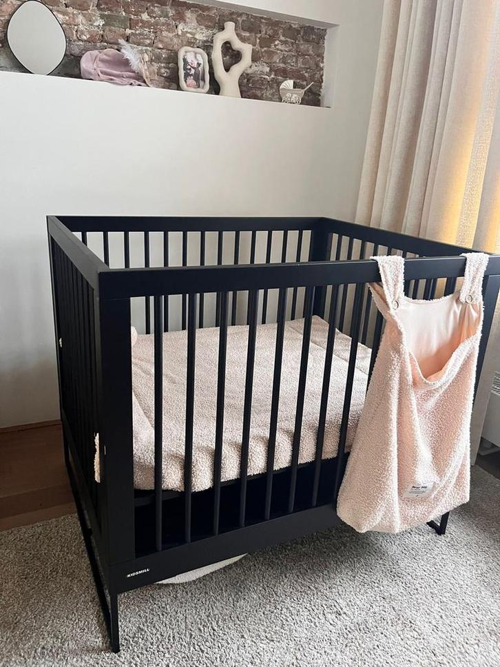 Kidsmill Modular Box Zwart + Matras en Kleed, Kinderen en Baby's, Boxen, Zo goed als nieuw, Rechthoekig, In hoogte verstelbaar