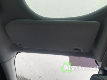 Zonneklep van een Peugeot 508 beschikbaar voor biedingen