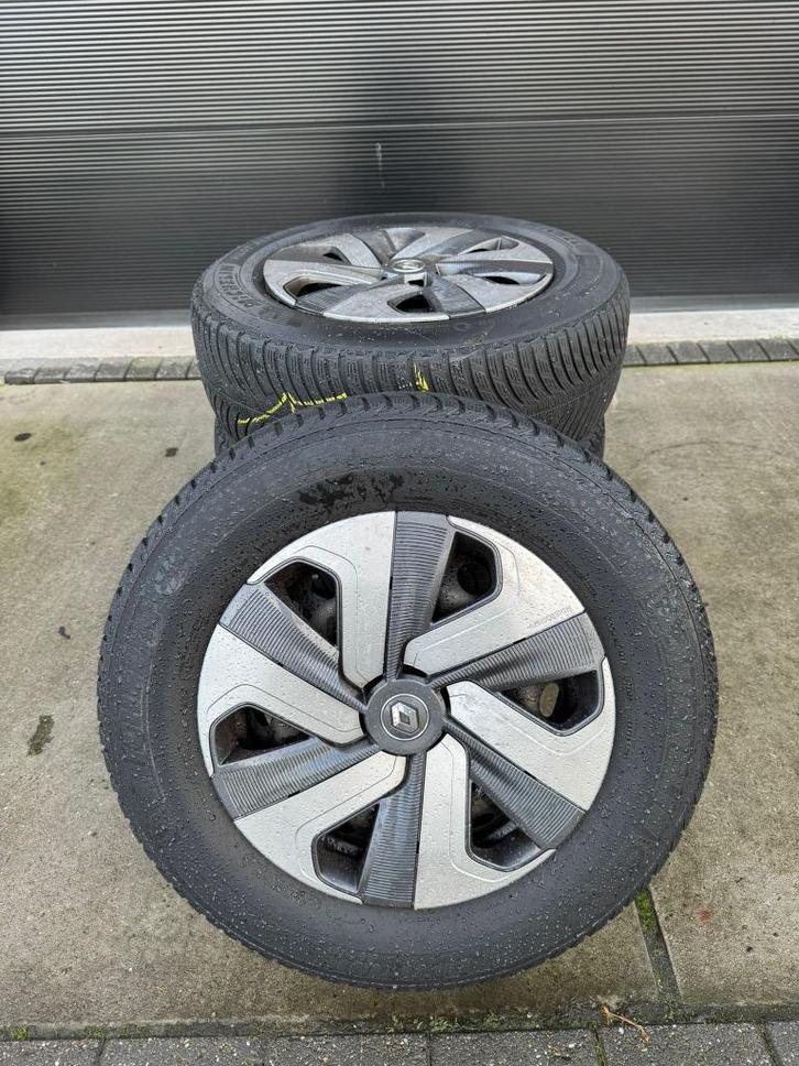Renault Espace Winterset 17 INCH, Auto-onderdelen, Banden en Velgen, Banden en Velgen, Winterbanden, 17 inch, 235 mm, Personenwagen