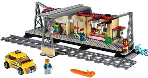 Lego treinstation station treinbaan 60050, Kinderen en Baby's, Speelgoed | Duplo en Lego, Zo goed als nieuw, Ophalen of Verzenden