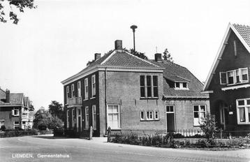 (387-267-025) Lienden Gemeentehuis beschikbaar voor biedingen
