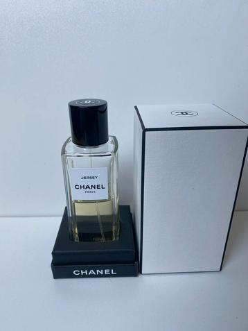 Chanel Jersey - Les Exclusifs  beschikbaar voor biedingen