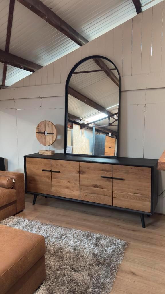 Stijlvol Bresso Dressoir, Huis en Inrichting, Kasten | Dressoirs, Ophalen