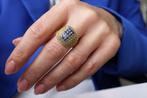 Vintage 14 Karaat Gouden Cluster Saffier Ring, 19 tot 20, Ophalen of Verzenden, Zo goed als nieuw, Met edelsteen