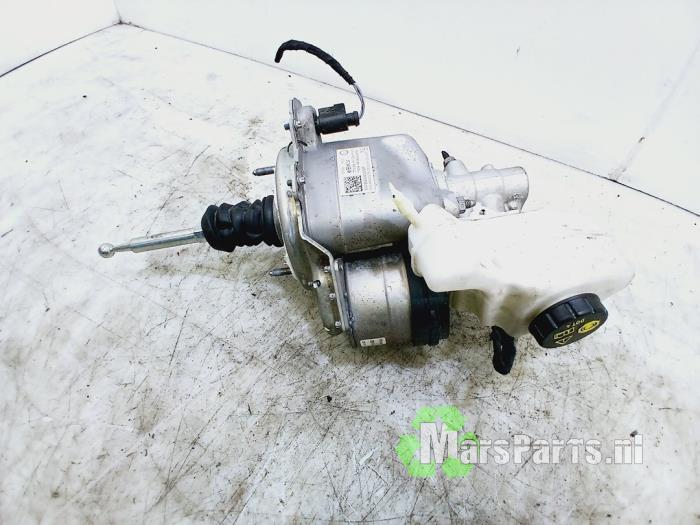 Rembekrachtiger van een Volkswagen Golf, Auto-onderdelen, Remmen en Aandrijving, Volkswagen, Gebruikt, 6 maanden garantie, 12 maanden garantie