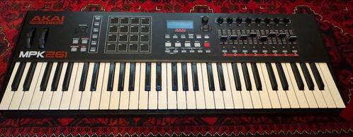 Akai MPK 261 Midi Controller, Muziek en Instrumenten, Midi-apparatuur, Zo goed als nieuw, Ophalen of Verzenden