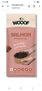 Te koop nieuwe zak Wooof zalm hondenvoer, Dieren en Toebehoren, Dierenvoeding, Ophalen, Hond