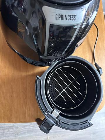 Princess Aerofryer XL airfryer beschikbaar voor biedingen