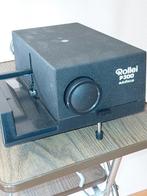 Diaprojector met scherm en projector  tafel, Audio, Tv en Foto, Diaprojectors, Ophalen of Verzenden, Met scherm