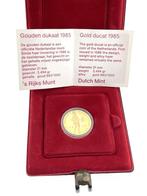 Gouden Dukaat 1985 - 23,6 Karaat Goud / In Cassette + Certif, Postzegels en Munten, Goud, Overige waardes, Ophalen of Verzenden